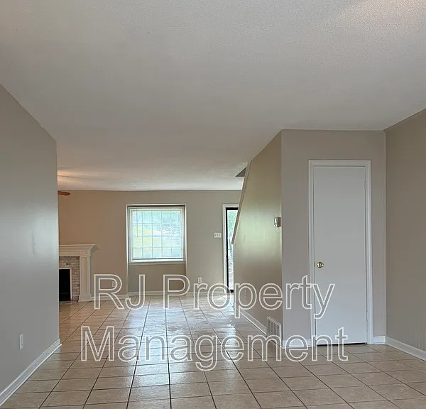 3400 Lord Dunmore Cv — Photo 10