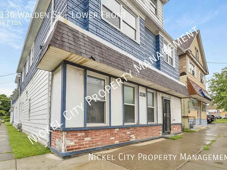 1136 Walden Ave #LOWER FRONT — Photo 1