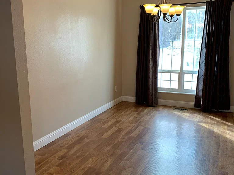 12214 W Saratoga Ave — Photo 7
