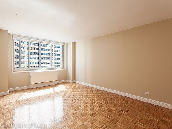 4th image of 30 W 63rd St APT 14O
