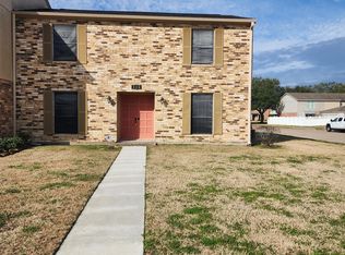 410 Yorktown Ln #1, Beaumont, TX 77707