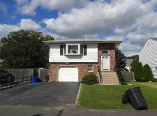 311 Broadway, Saltaire, NY 11706