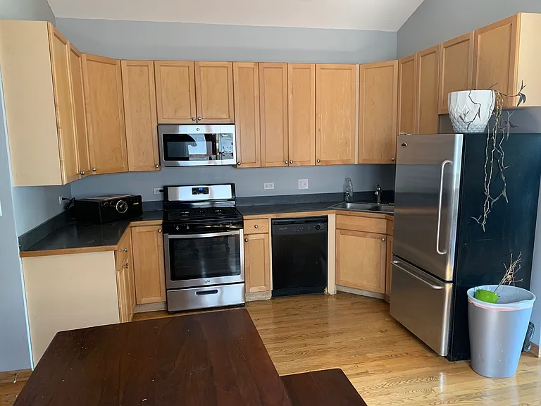 5850 S Prairie Ave #2 — Photo 6