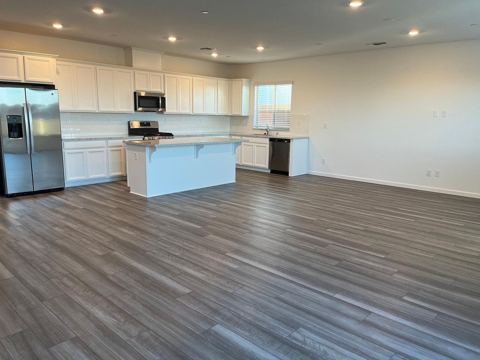 3016 Newfoundland Dr, Roseville, CA 95747 Zillow