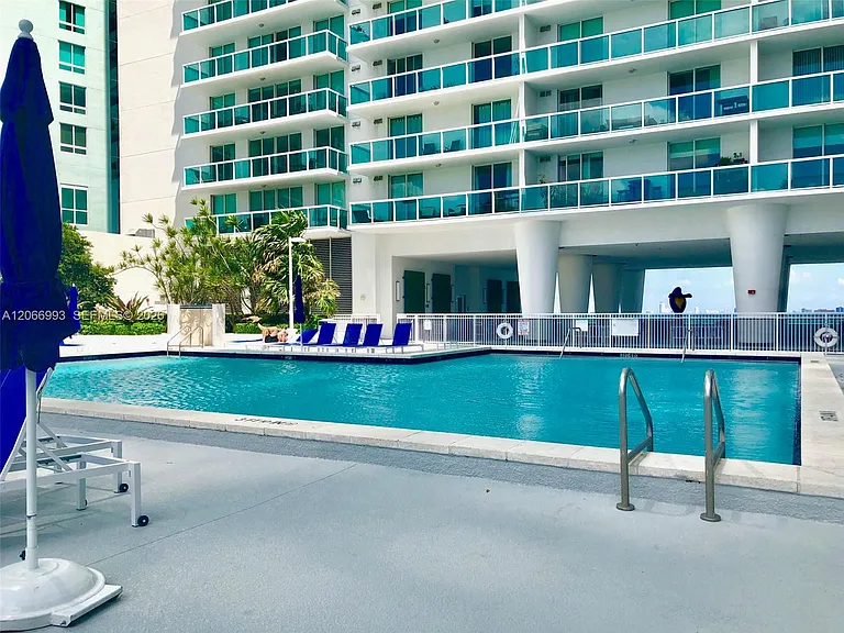 1800 N Bayshore Dr #4209 — Photo 78