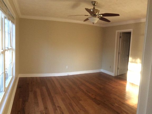 Bedroom 1 - Master Bedroom