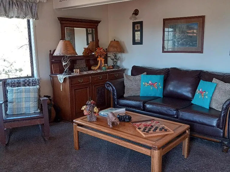 Oak Dr — Photo 2