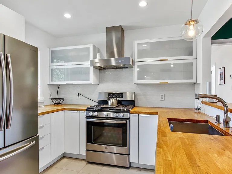 624 Jackson Blvd — Photo 4