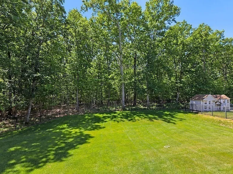 12 Ronald C Meyer Dr — Photo 34
