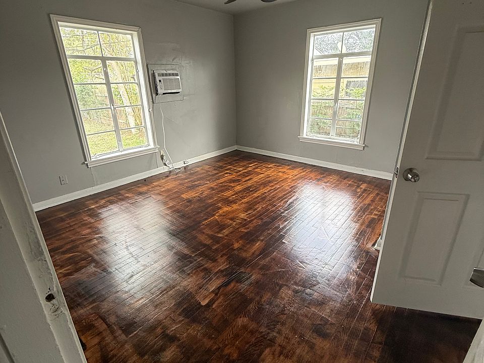 1st image of 2327 Burnet St