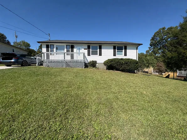 3421 Inverness Rd, Knoxville, TN 37931
