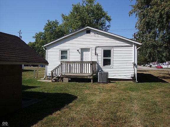 3rd image of 1001 Foltz St