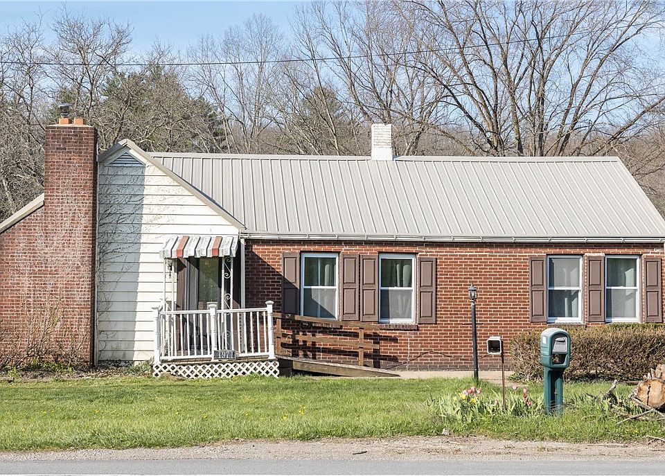 1st image of 1971 Henderson Ave