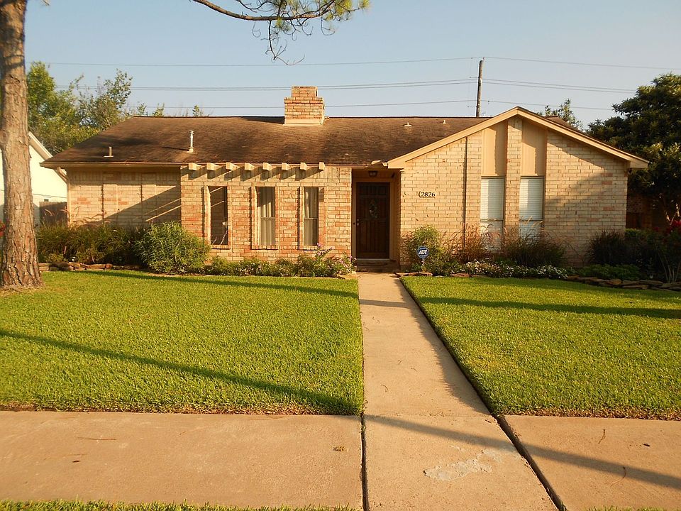 1st image of 2826 Colony Dr
