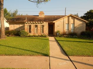 2826 Colony Dr, Sugar Land, TX 77479