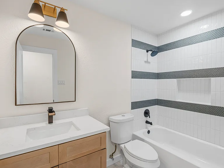 3234 Castle Rock Ln — Photo 20