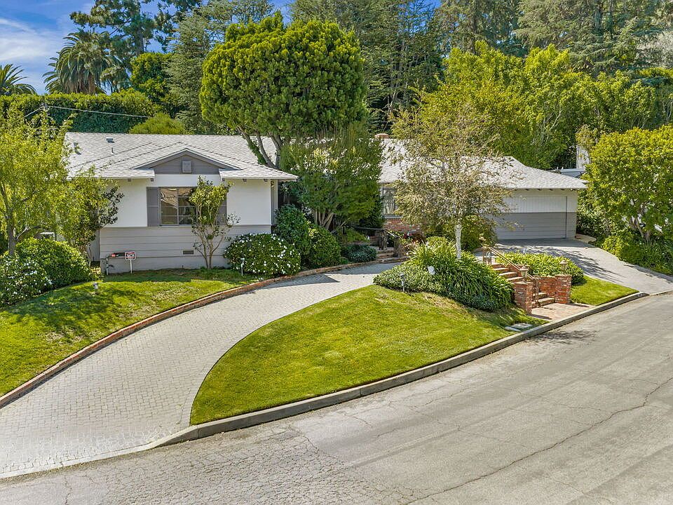 1st image of 676 Elkins Rd