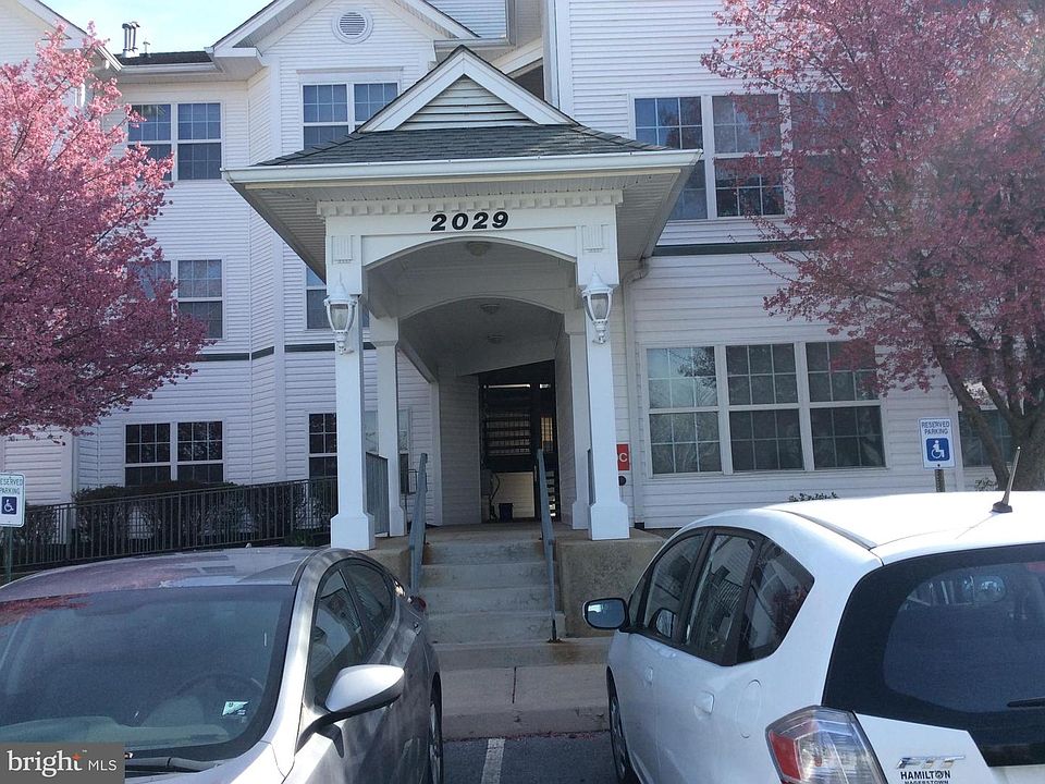 1st image of 2029 Windsong Dr Unit 1C