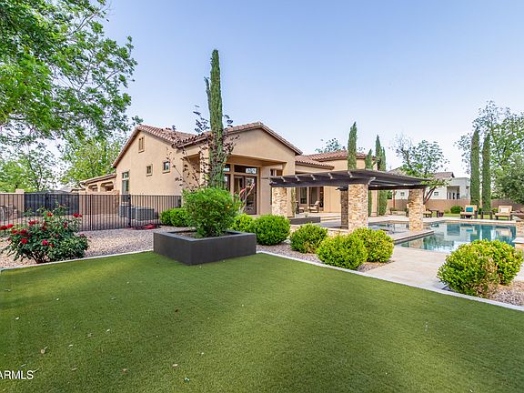 5th image of 20289 E SUNSET Court