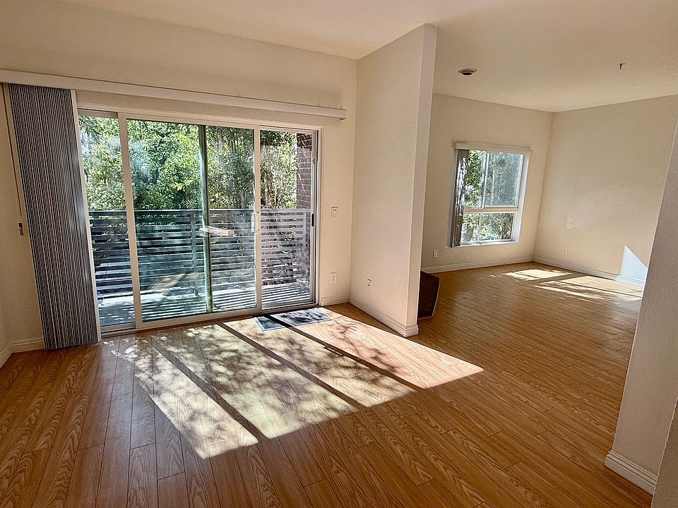 (Left) Den/Bonus room (Right) Living room