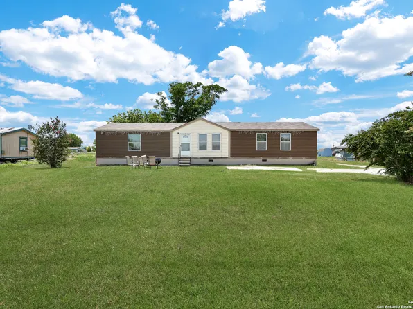 146 Tejas Trail, Seguin, TX 78155