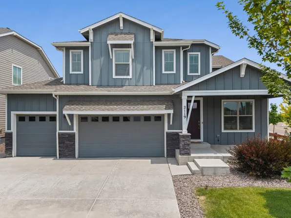 2119 Setting Sun Dr, Windsor, CO 80550