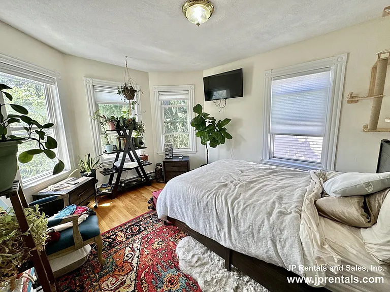 15 Germania St #3 — Photo 6