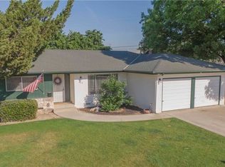 111 S Flora Cir, Reedley, CA 93654