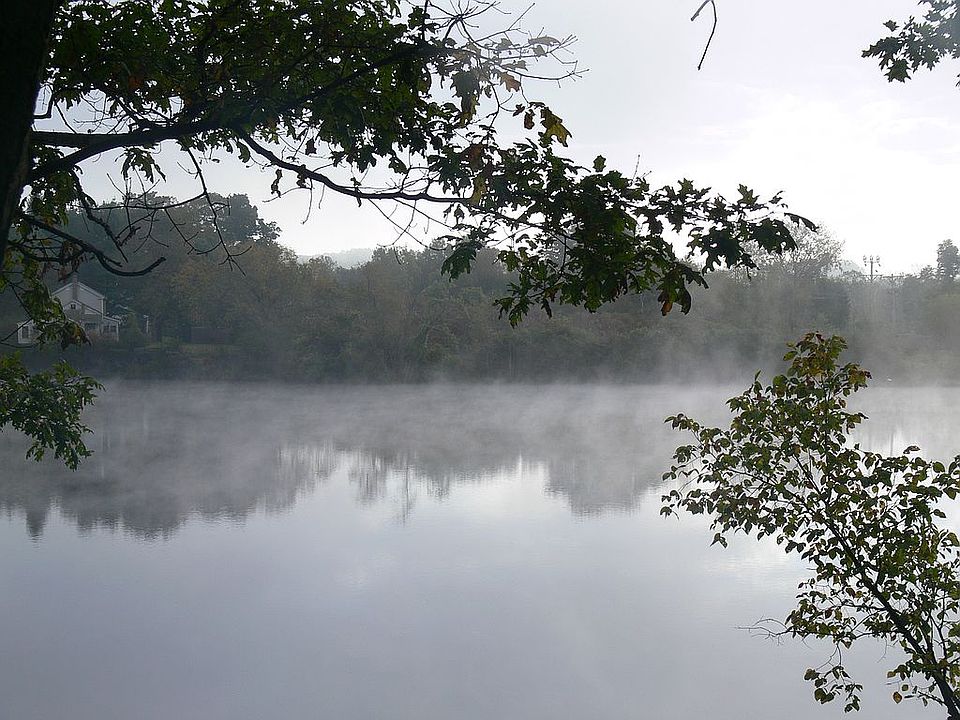 Misty morning on the Hudson!