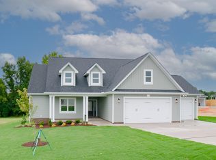87 Cedarbrook Dr, Benson, NC 27504