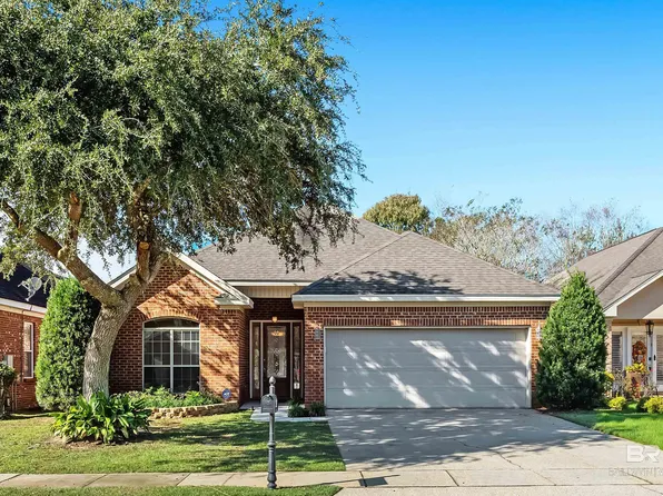 453 Clubhouse Dr, Fairhope, AL 36532