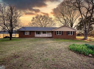 26 Loyd Cemetery Rd, Newborn, GA 30056