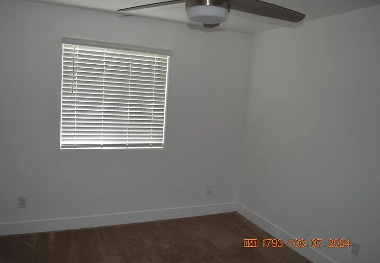 1663 Thistle Ln — Photo 14
