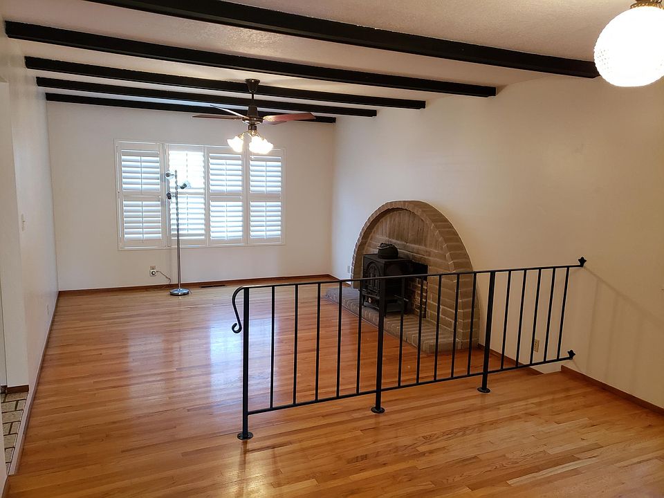 1st image of 3494 Birchwood Ln