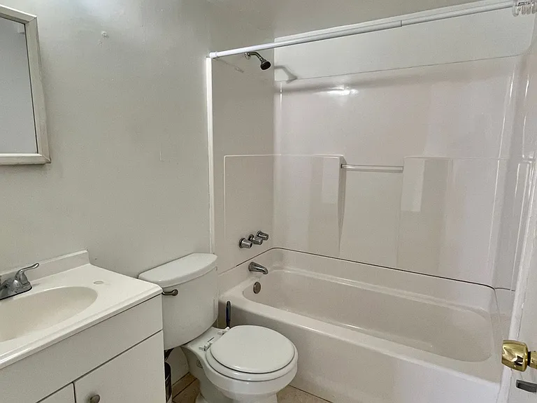 2113 W Cypress St — Photo 5