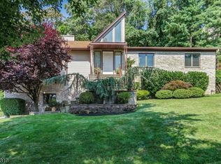 14 Underwood Dr, West Orange, NJ 07052