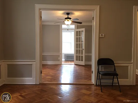 Rented by Realty 2000 Corp | media 15