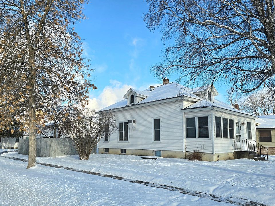 1st image of 720 6th St