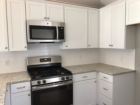3rd image of 3430 Grand Cane Ln