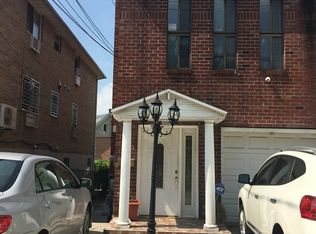 2216 123rd St, College Point, NY 11356