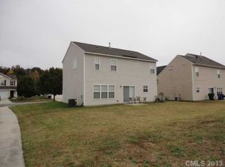 8231 Belmont Stables Dr, Charlotte, NC 28216