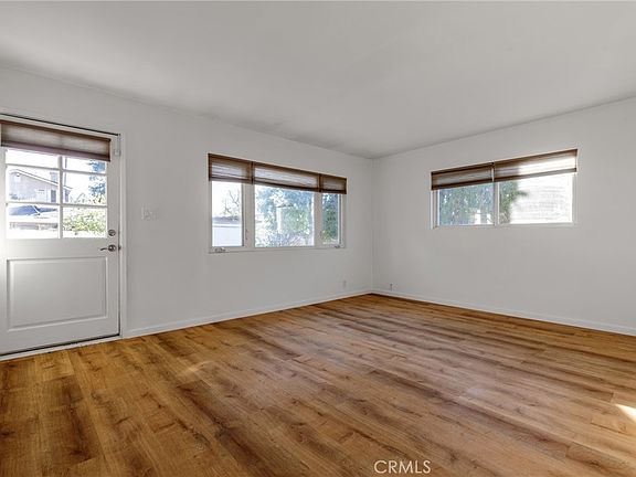 3rd image of 10326 Vassar Ave #10326