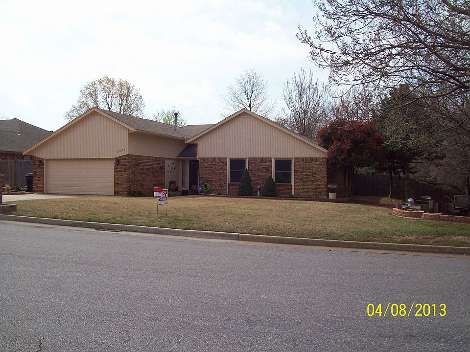 1st image of 12024 Hollyrock Dr