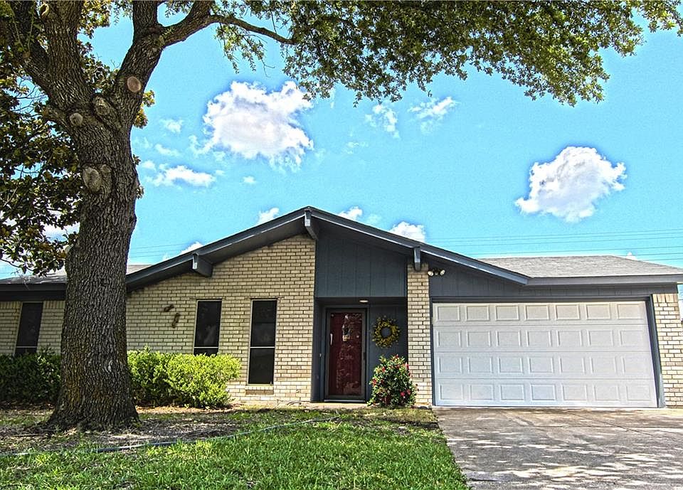 1st image of 1206 Clark Cir