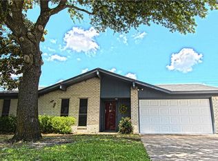 1206 Clark Cir, Cedar Hill, TX 75104
