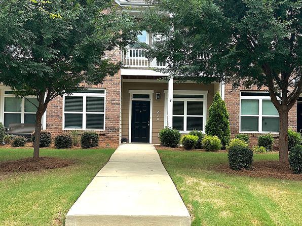 228 Overstone Ct