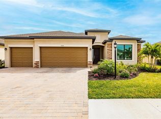 3338 Menores Way, Fort Myers, FL 33905