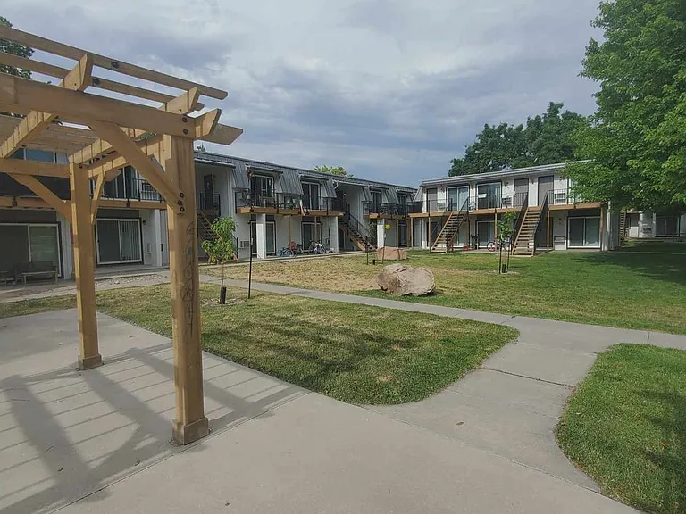 Stone Gate Apartments — Photo 60