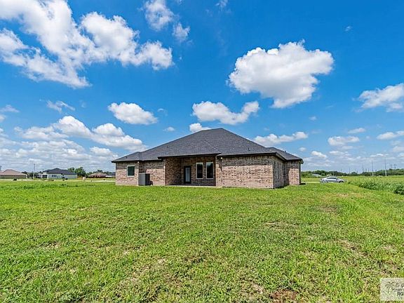 4th image of 23795 Hillcrest Cir #16