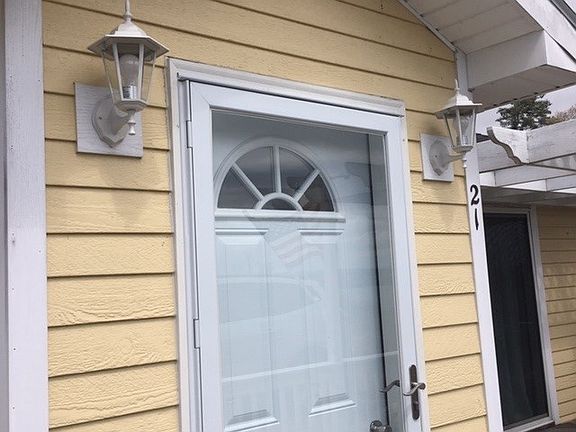 4th image of 21 Lewald Ln